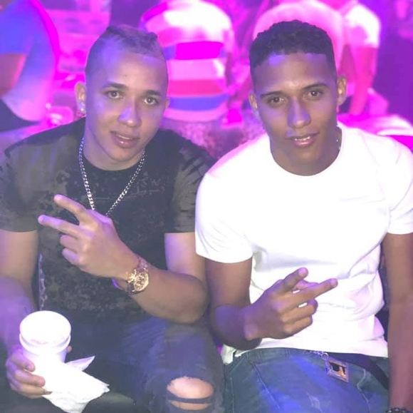 Profile Picture of Alexander SÃ¡nchez (@el_bolo_x5) on Poshmark