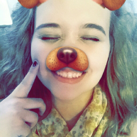 Profile Picture of Caroline Barckert (@catastrophicar) on Poshmark