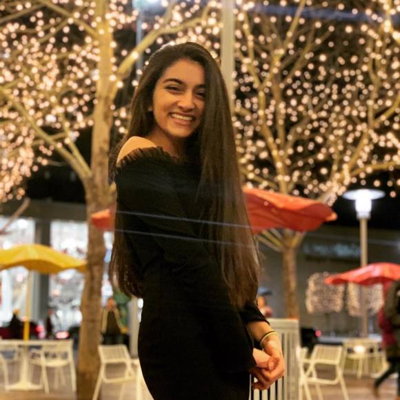 Aleena Shahid - Poshmark Profile Picture of Aleena Shahid (@aleena_shahid) on Poshmark