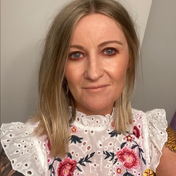 Profile Picture of Michelle Cudden (@michellecudden) on Poshmark