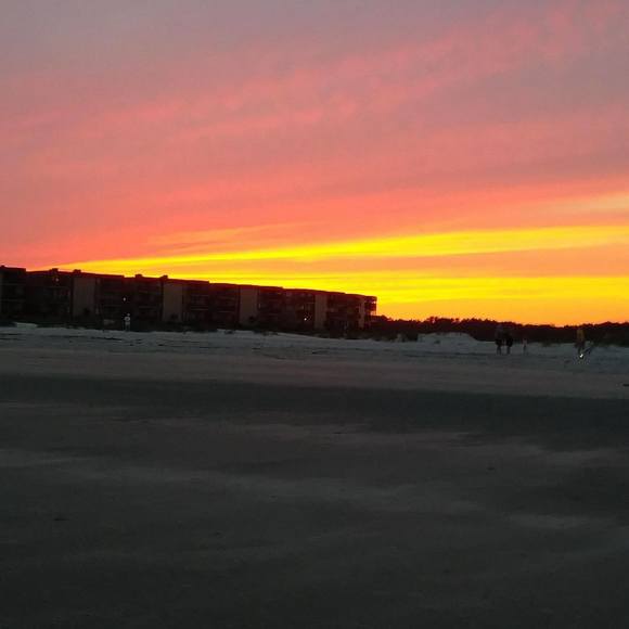 Profile Picture of Robin Parker (@robinparker524) on Poshmark