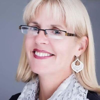 Profile Picture of Mary Loughman (@HomeStagingLady) on Twitter