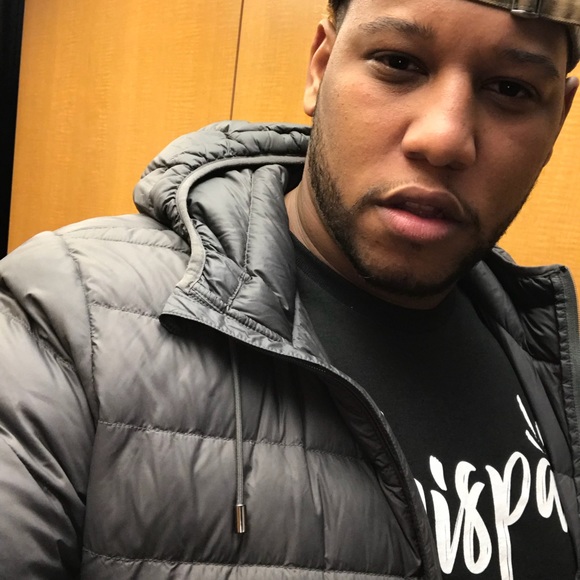 Profile Picture of Trevor Price (@trevorp5) on Poshmark