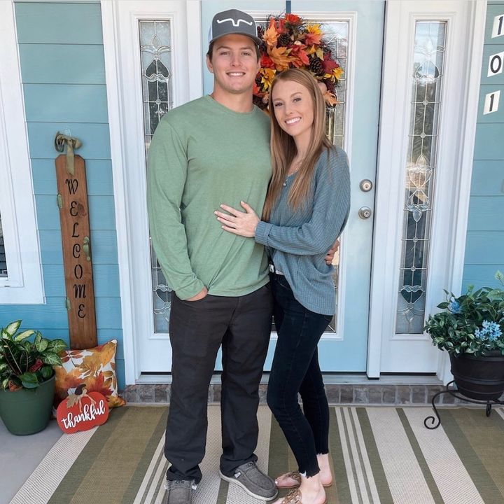 Profile Picture of leahh🥰🦋⚡️ (@@_leahcobb) on Tiktok