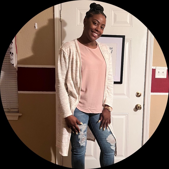 Profile Picture of Lettice Johnson (@letticej) on Poshmark