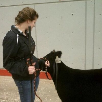 Profile Picture of Alicia Knapp (@@7_knapp) on Twitter