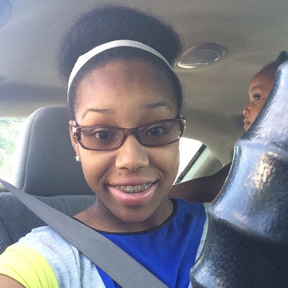 Profile Picture of Jacqueline Pritchett (@prettylilmhee) on Poshmark