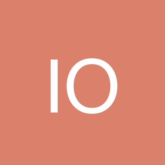Profile Picture of Ieaka Olmstead (@ieaka1) on Poshmark