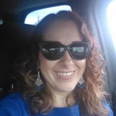 Profile Picture of Lisa Uva (@LisaGrape85) on Twitter