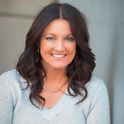 Profile Picture of Julie Hope (@JulieGHope) on Twitter