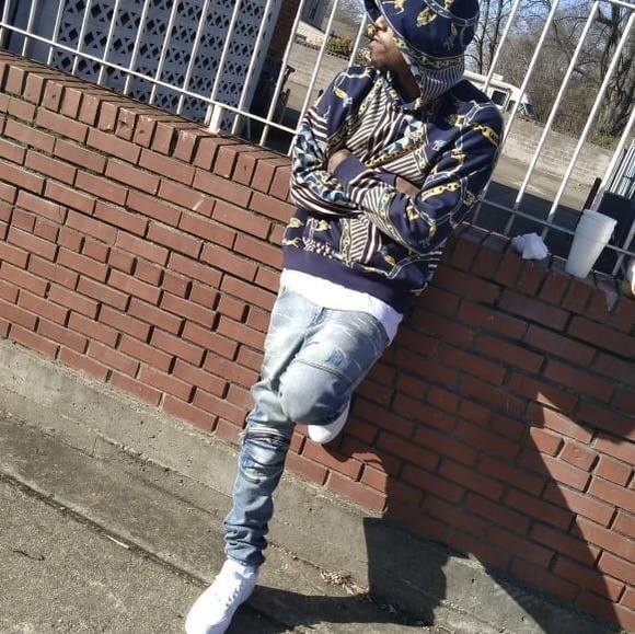 Profile Picture of Markus Escobar (@mrhunt23) on Poshmark