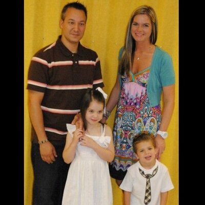 Profile Picture of April Simpson (@acs2121) on Twitter