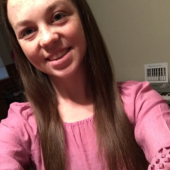 Profile Picture of Brianna Birchfield (@gandybaby) on Poshmark