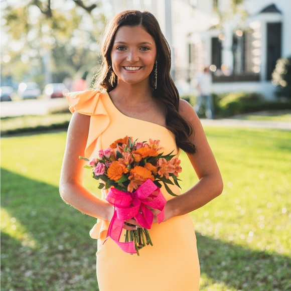 Profile Picture of Lauren Croal (@lauren_soccer13) on Poshmark