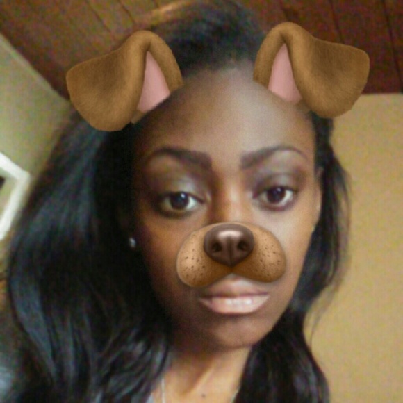 Profile Photo of Donaija Blanton (@naijabby_) on Poshmark