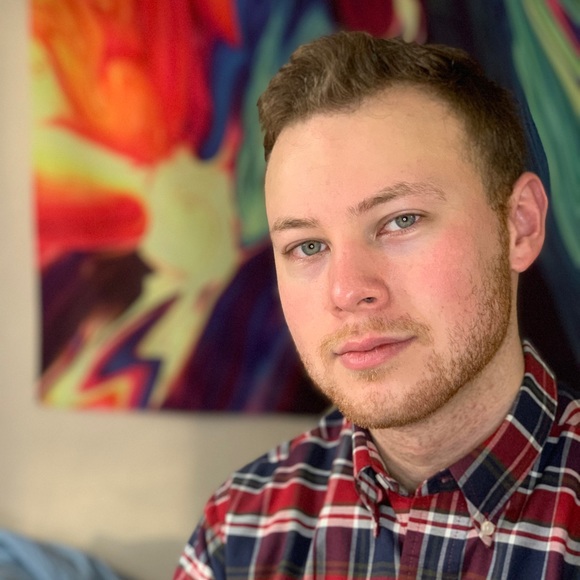 Profile Picture of Daniel Douglas (@danodoug) on Poshmark