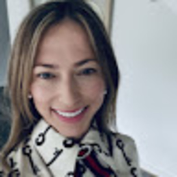 Profile Picture of Tabita Sidea (@tabitasidea) on Poshmark