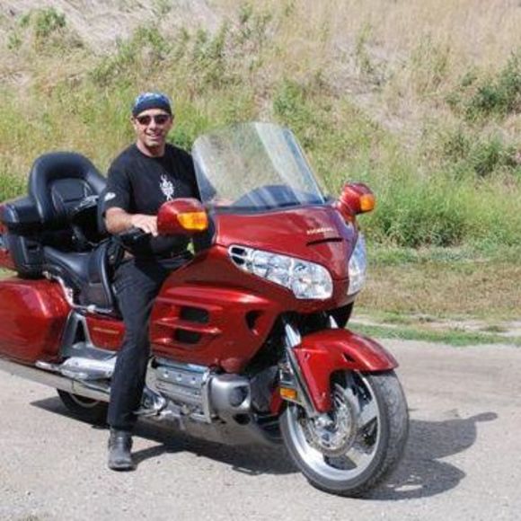 Profile Picture of Stuart Lochhead (@stuartlochhead) on Poshmark