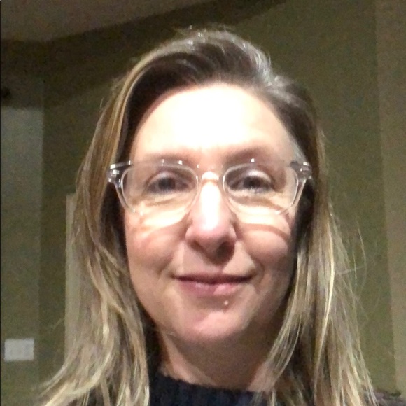 Profile Picture of Cheree Williams (@chereeb2) on Poshmark