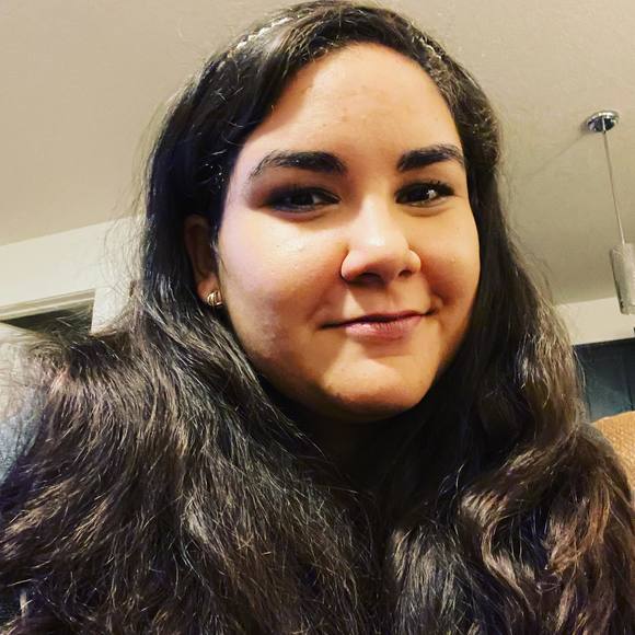 Profile Picture of Fabiana Colina (@fab14ulosa) on Poshmark