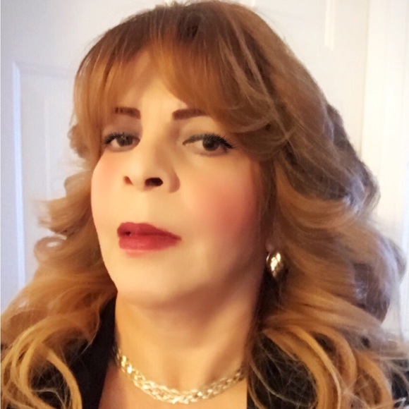 Profile Picture of Rosa Gonzalez (@morelia3267) on Poshmark