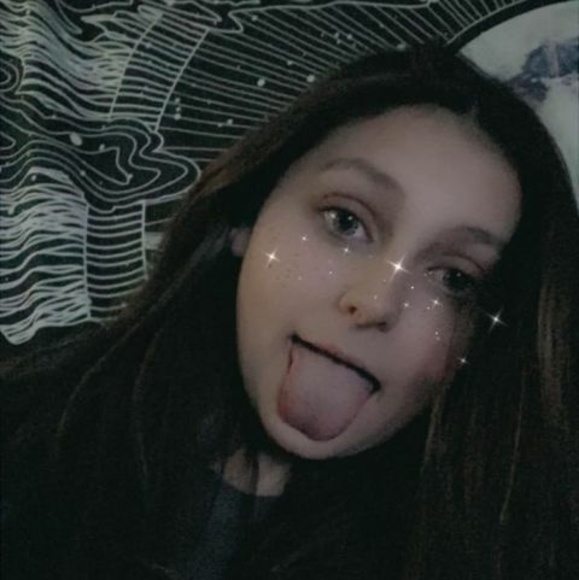 Profile Picture of Felicity Pachota (@felicitypachota) on Poshmark