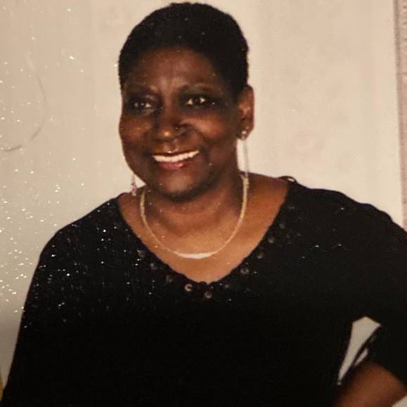 Profile Picture of Gemma Williams (@gwilliamgj) on Poshmark