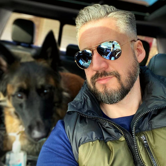 Profile Picture of Edward Poorman (@edwardpoorman) on Poshmark