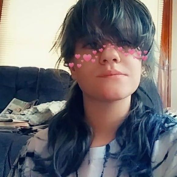 Profile Picture of Emma Iliff (@emmailiff2) on Poshmark