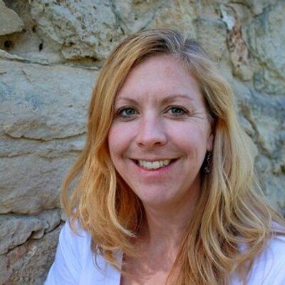 Profile Picture of Claire Larson (@clairelarson2) on Twitter