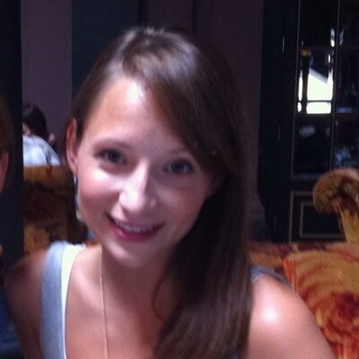 Profile Picture of Jenny Barnett (@jenniferjaneb) on Twitter