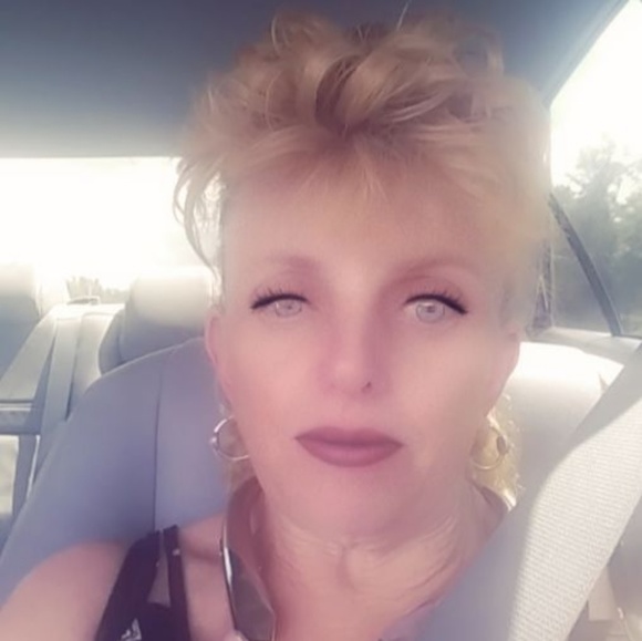 Profile Picture of Robin Mcgill (@robin_mcgill) on Poshmark