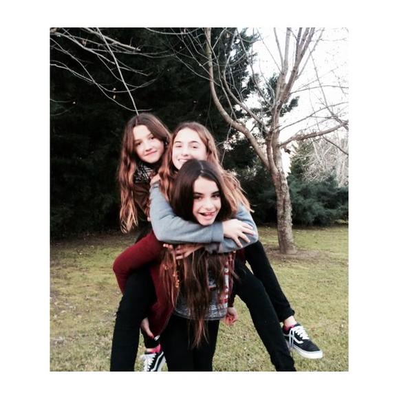 Profile Picture of Agus Condoleo (@aguscondoleo) on Poshmark