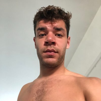 Profile Picture of Julian (@JulianRThomas) on Twitter