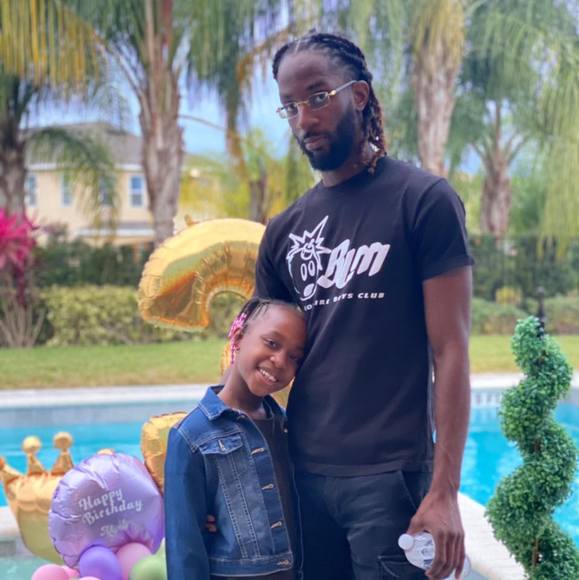 Profile Picture of Andre Fields (@metasg) on Poshmark