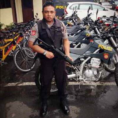 Profile Picture of M.Z (@zul_zulali) on Twitter