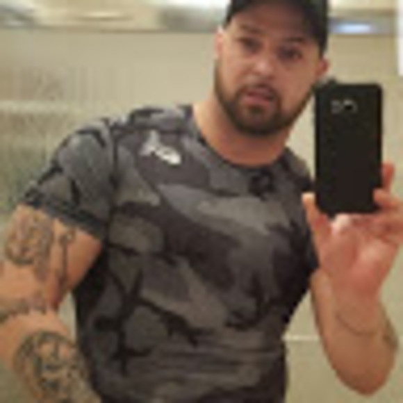 Anthony Leonardelli - Poshmark Profile Picture of Anthony Leonardelli (@lastant86) on Poshmark