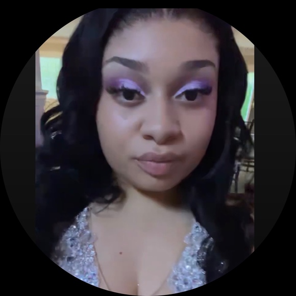 Profile Picture of Bryana Tillman (@bryanatillman) on Poshmark