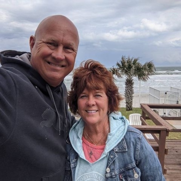 Profile Picture of Missy Santek (@missysantek) on Poshmark