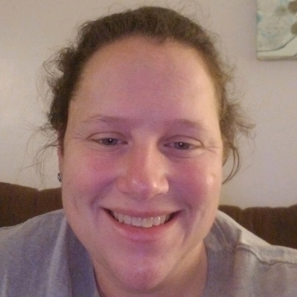 Profile Picture of Susie Strength (@s_strength) on Poshmark