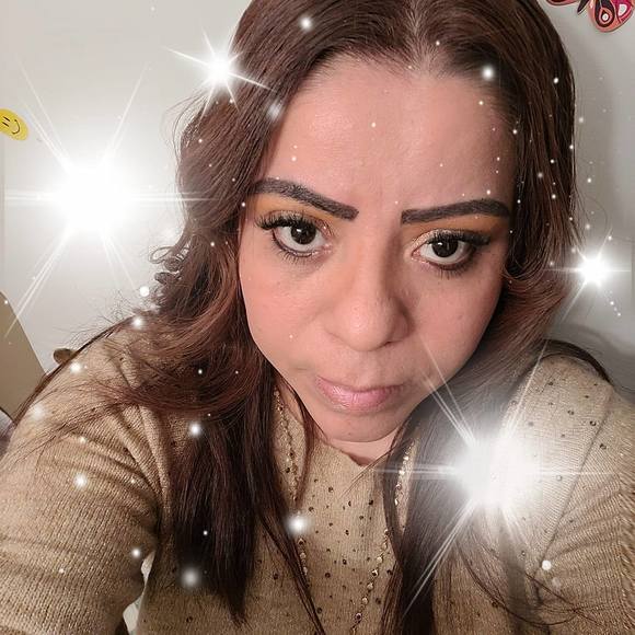 Profile Picture of Leo Mora (@leocadiamora1) on Poshmark