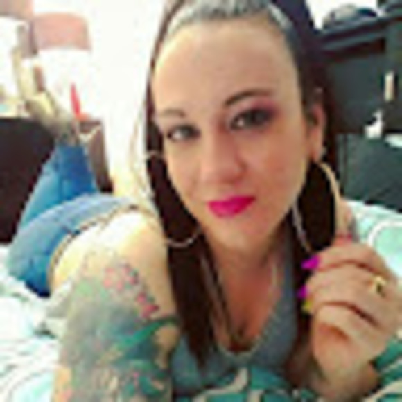 Punky P. - Poshmark Profile Picture of Punky P. (@punkyb1976) on Poshmark
