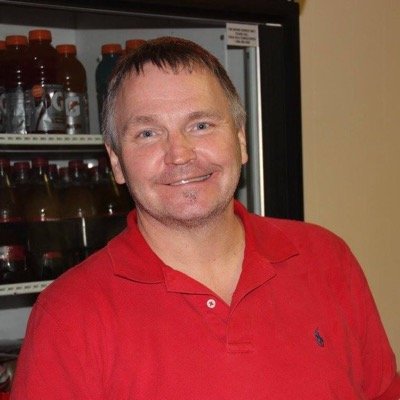 Profile Picture of Robert Blum (@robert_cares) on Twitter
