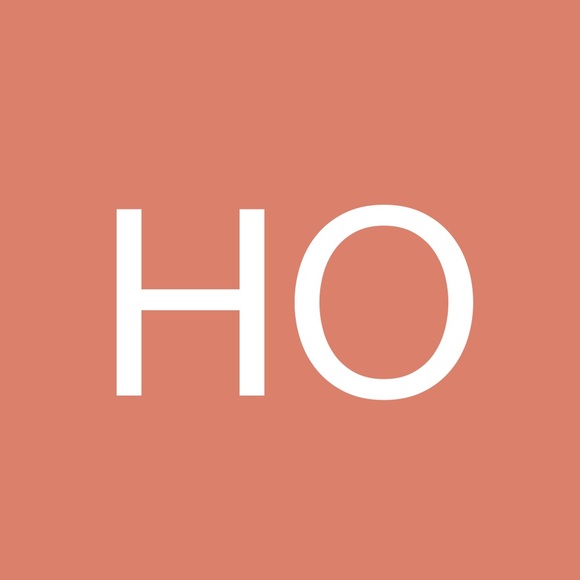 Profile Picture of Haley Oswald (@hcoswald) on Poshmark