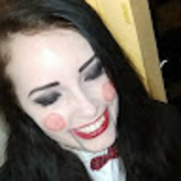 Profile Picture of Katsu Plavsic (@katsuplavsic) on Poshmark