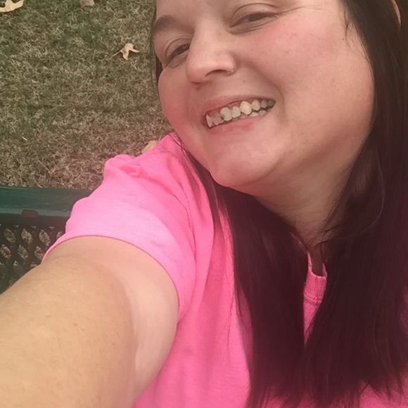 Profile Picture of Tracie Thrasher (@tracieannette37) on Poshmark