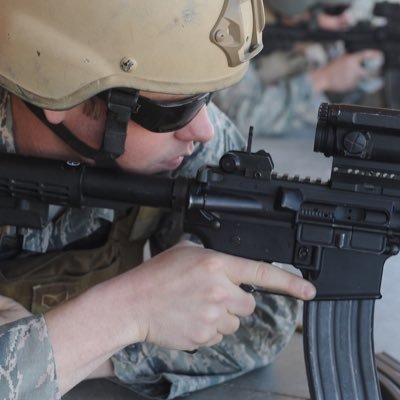 Profile Picture of Sean McCarty (@FatDeke) on Twitter