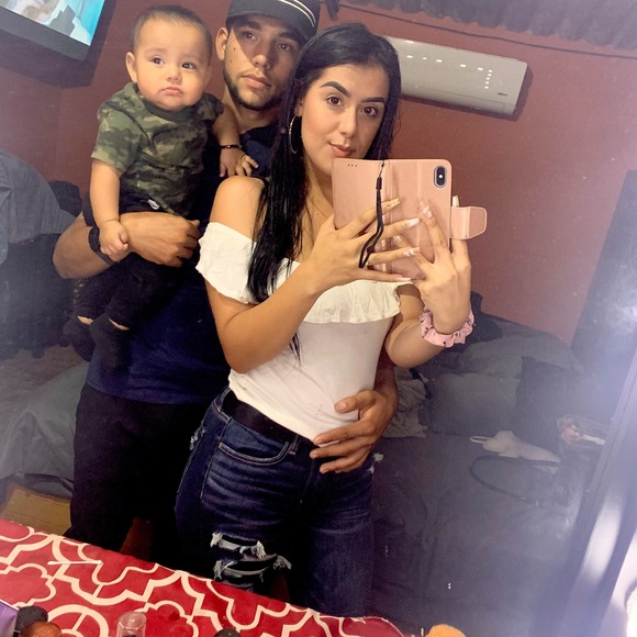 Profile Picture of Lucero Lopez (@lucero512) on Poshmark