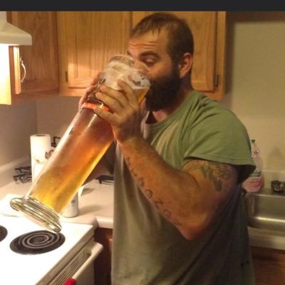 Profile Picture of Aaron Pogue (@aaronpogue16) on Twitter