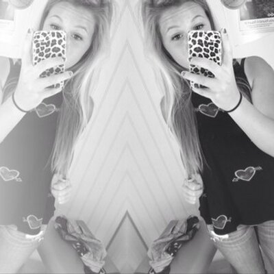 Profile Picture of Megan Riddle (@megannriddlee) on Twitter